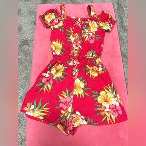 BCBG GIRLS | FLORAL BUTTON FRONT SMOCKED  ADJUSTABLE STRAP OPEN SHOULDER ROMPER